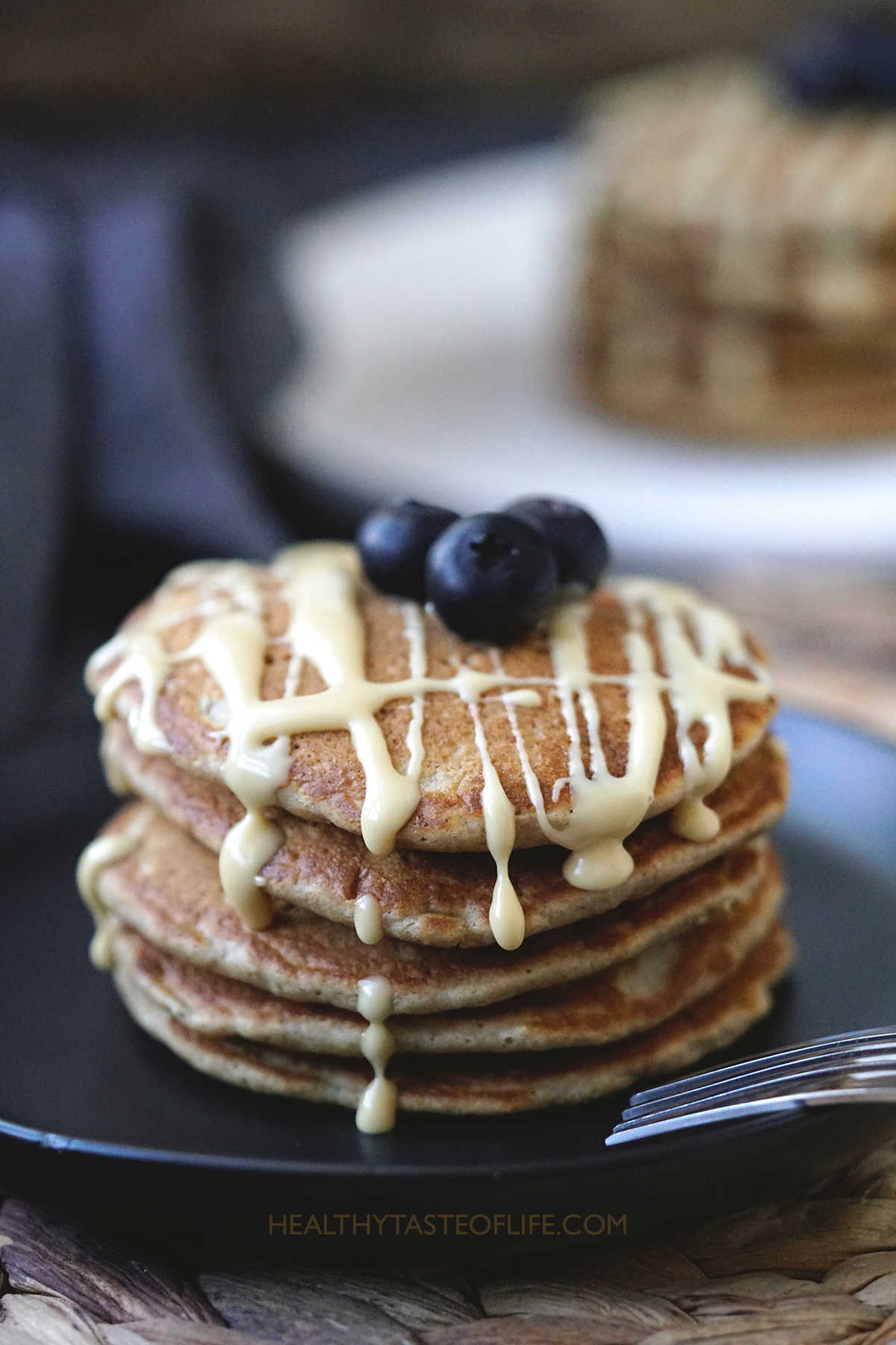 Oat Flour Pancakes: Moist & Fluffy
